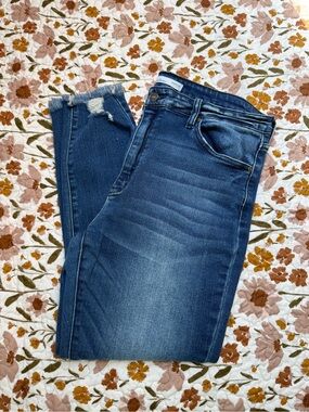 KanCan Dark Wash Cropped Distressed Skinny Jeans